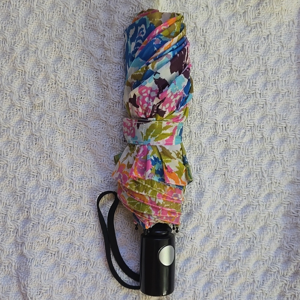Floral Print Compact Umbrella – Auto Open/Close